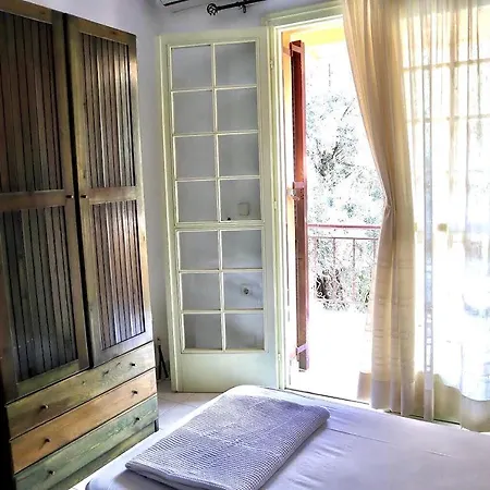 Camelia Lägenhetshotell Yénion