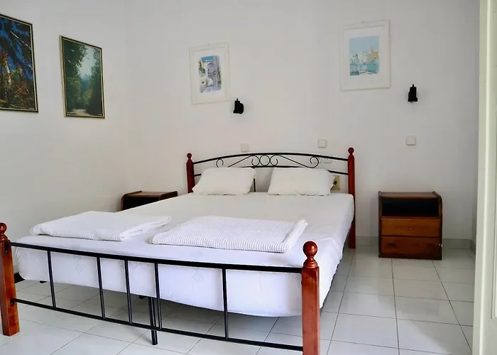 Camelia Apartahotel 3*