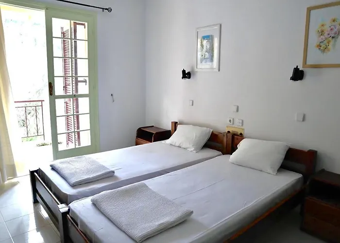 Camelia Apartahotel 3*